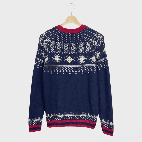 Divided Winter Solstice Sweater by H&M - Picture 2 of 6